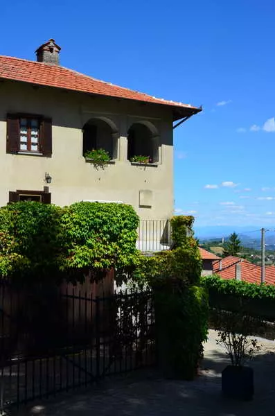Il centro storico e le archittetture della Langa Astigiana