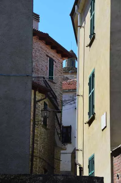 Il centro storico e le archittetture della Langa Astigiana