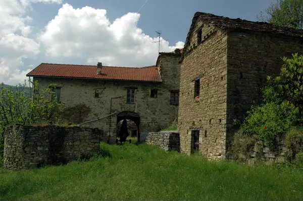 Il centro storico e le archittetture della Langa Astigiana