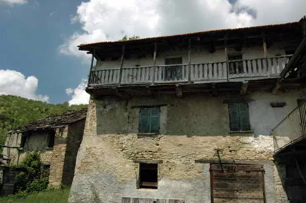 Il centro storico e le archittetture della Langa Astigiana